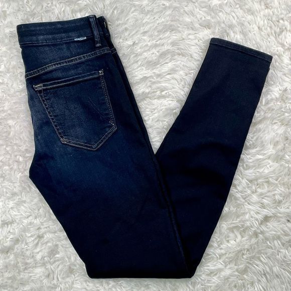 MOTHER Denim - MOTHER High Waisted Looker Skinny Jeans in Deep Navy Blue, size 26